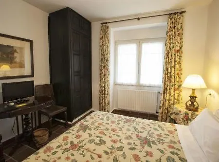 Caspios Hotel